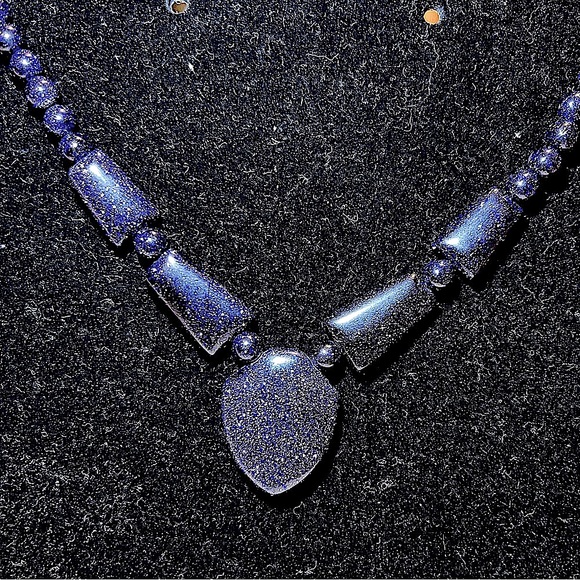 ✨ Sandstone Necklace with Pendant - Picture 4 of 6